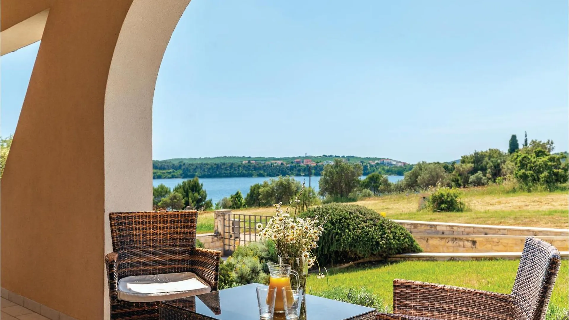 Tatil Evi Beautiful Home In Pula With House Sea View