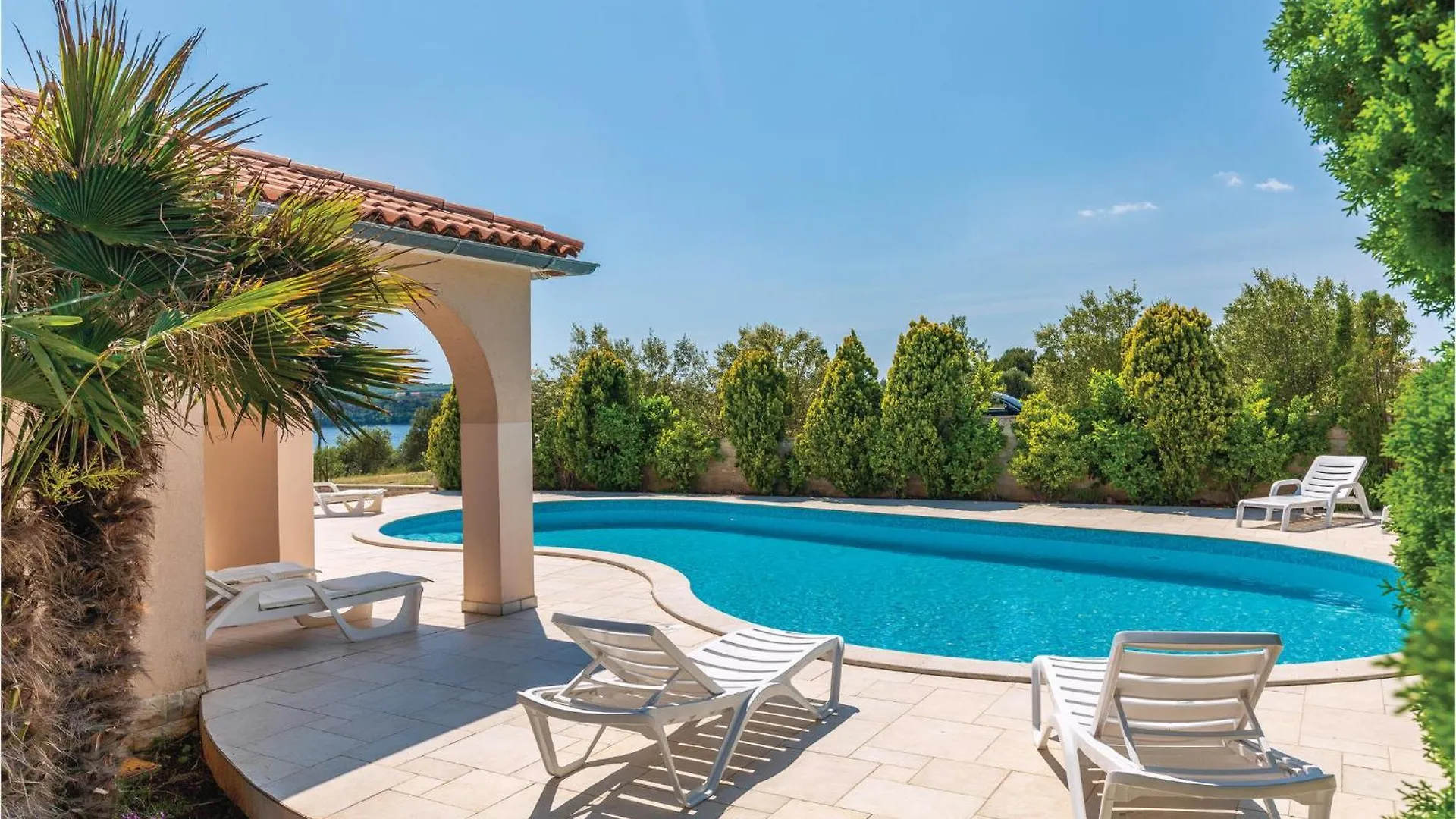 Tatil Evi Beautiful Home In Pula With House Sea View