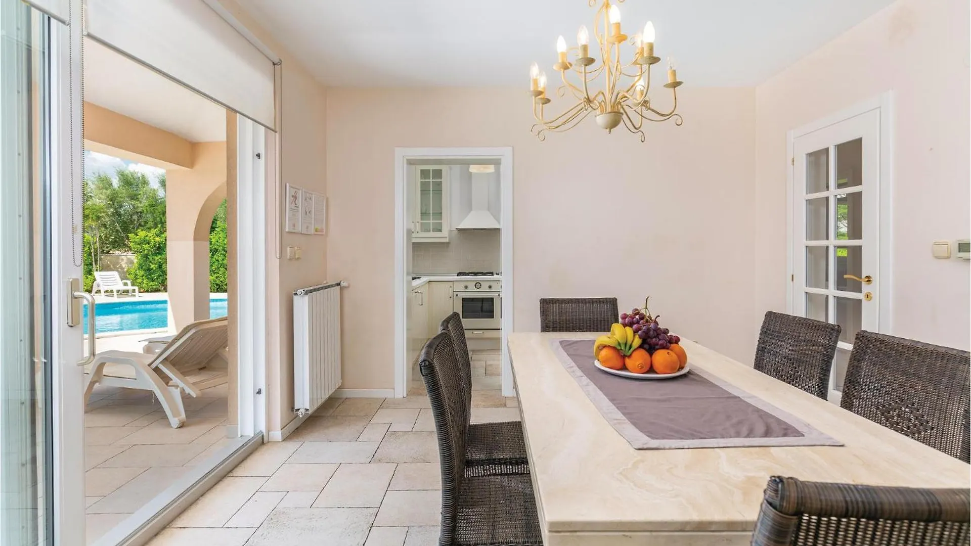 Holiday home Beautiful Home In Pula With House Sea View